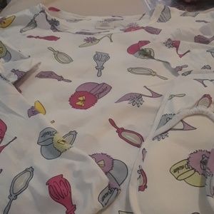 NWOT Misses cute nightgown with slippers and bag
